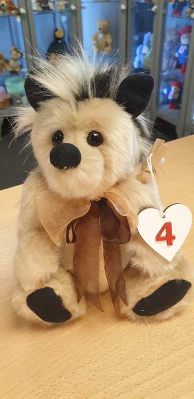 Charlie Bears Paw Store Exclusive Cuddle Time Hedge Hedgehog 4